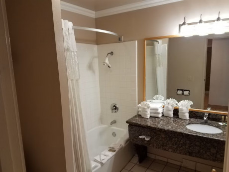 Olive Tree & Suites Gallery - Bathroom